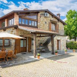villa Emilia Tuscan stone