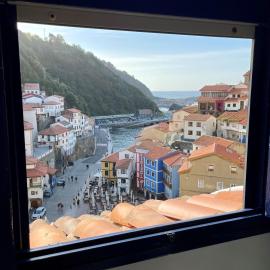 Casa de pescadores con vistas al mar, hotel in Cudillero