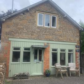 Mallows Cottage, hotel di Sherborne