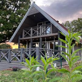 Cottage Avene, hotel in Jūdaži