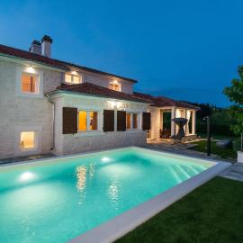 Villa Whitestone