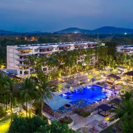Marriott's Mai Khao Resort - Phuket, хотел в Май Кхао Бийч