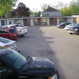 Motel Seigneurie de Vaudreuil โรงแรมในโวดรอยล์-โดริอง