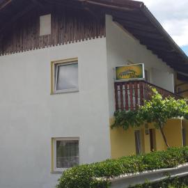 Apartments Ručna, hotel u gradu Kobarid