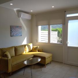 Oasis Apartments, khách sạn ở Áyios Andréas