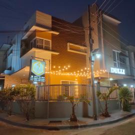 DULLI TRANSIENT HOUSE, hotell i Lipa