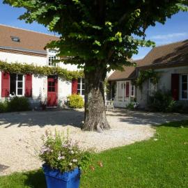 Les volets rouges, hotel em Sémoy