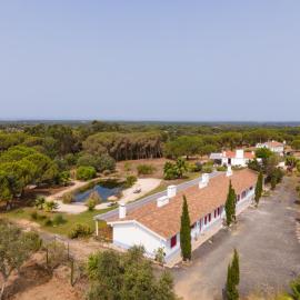 Nômade Melides Eco Lodge, hotel Melidesben