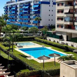 A&N Spacious Family Retreat with Pool & Parking, hotel in Torre del Mar
