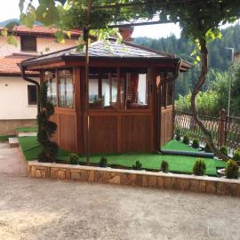 Белевската къща с беседка Belevska House with gazebo