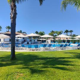 Residence Hydria, hotel a Campofelice di Roccella