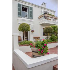 Charming Coastal Townhouse at The Majestic، فندق في كالكباي