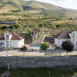 The Lake Houses by PikHost, hotel a Široka