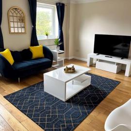 JB Stays Croydon Townhouse, hotel in South Norwood