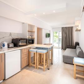 Poseidon Deluxe Apartments