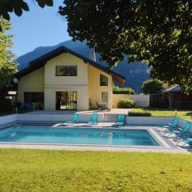 Villa Armonia, piscine chauffée, jacuzzi et jardin à 5mn du lac d Annecy, hotel a Doussard