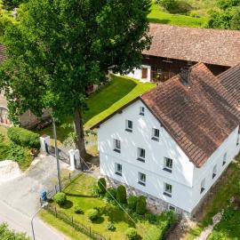 Dom Pod Dębem Agroturystyka, Hotel in Konradów