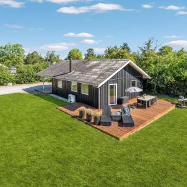 Lærkemose Xx, hotel i Skovby