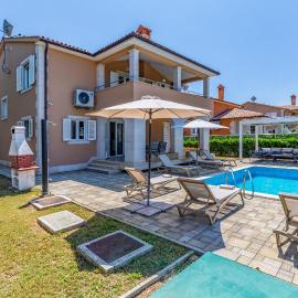 Lotus Villas Resort, hotel u Puli