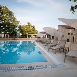 Dionis Camping Zaton, hotel di Zaton