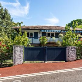 Lulli - Spacieux appartement en rez de jardin, hotel u gradu 'Arcachon'