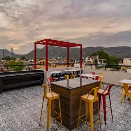 Sparrow Hotels Alwar, Sariska, ξενοδοχείο σε Alwar