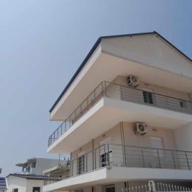 Plataria में, होटल Giotis Apartments