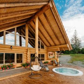 Rustic Chalet, ξενοδοχείο σε Călăţele