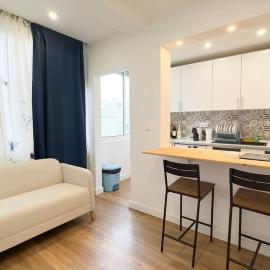 Quarto Privado charbel, Hotel in Agualva
