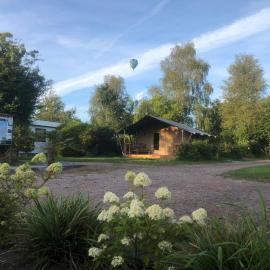 Glampingtent - Camping Botniahiem - Damwoude-dichtbij Dokkum, hotel din Dantumawoude
