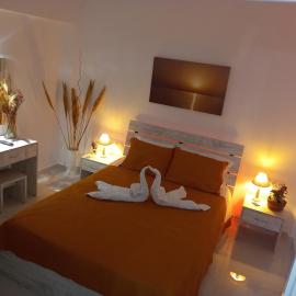 levante studios Αndros, hotel en Ménites