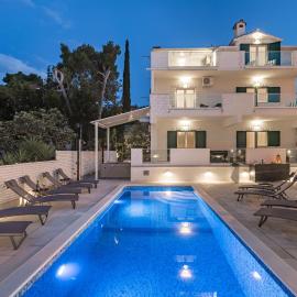 Apartments Marina
