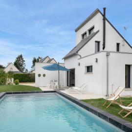 Maison pour 6 - Piscine chauffée - 700m plage, hotel en Sarzeau