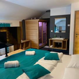 Apartmaji s Savnami - Wellness Gobi, hotel v destinácii Podčetrtek