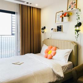 Flower Homestay -R103 Vinhomes Ocean Park-Gia Lam-Ha Noi, hotel in Gia Lâm Pho