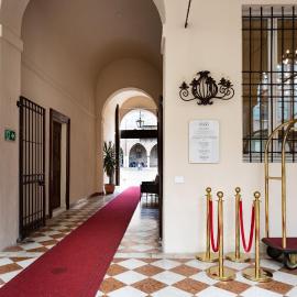 Bonacolsi Collection, MantegnaHotels, hotel in Mantova