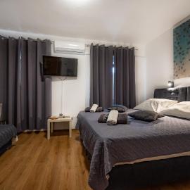 Rooms with free parking, Hotel in Pula