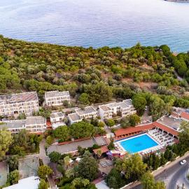 PİGALE BEACH RESORT, hotel in Kuşadası