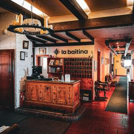 아지아고에 위치한 호텔 Hotel Ristorante La Baitina