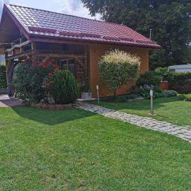 Domek nad jeziorem, hotel i Klepnica
