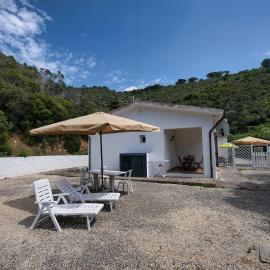 Alloggi del Mirto a Morcone - Goelba, готель у місті Каполівері