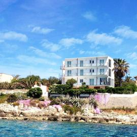 Villa Grachira, hotel sa Fertilia