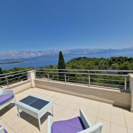 Apartmani Zen, hotell i Sumartin