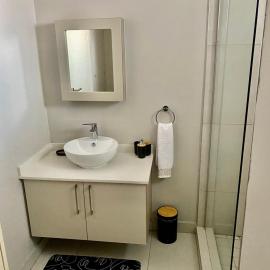 Ladybug unit 3 (2), hotel in Midrand
