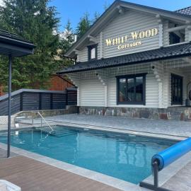 WhiteWood Cottages, hotelli kohteessa Bukovel