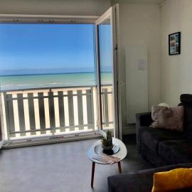 Appartement sur la plage de Malo les bains vue mer, hotel in Dunkerque