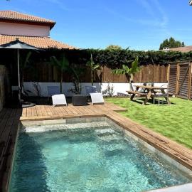 Logement avec piscine privée chauffée, hotel in Biarritz