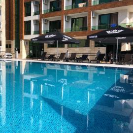 Magnetiti Hotel, hotel i Ureki