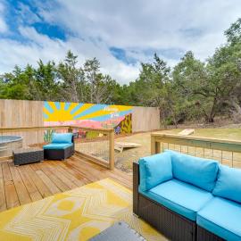 Canyon Lake Oasis: Backyard & Wraparound Deck!