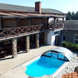 Q Ranch, hotel a Bezděkov